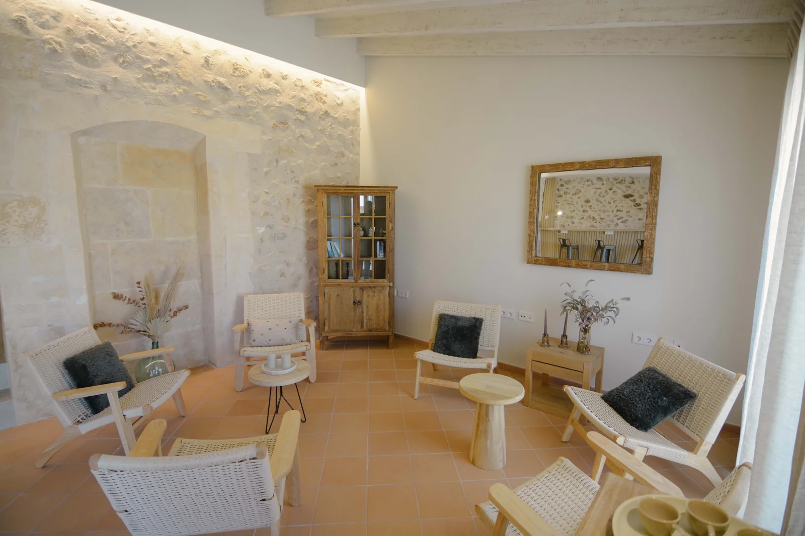 Sitting room at BYTRA Boutique Hotel
